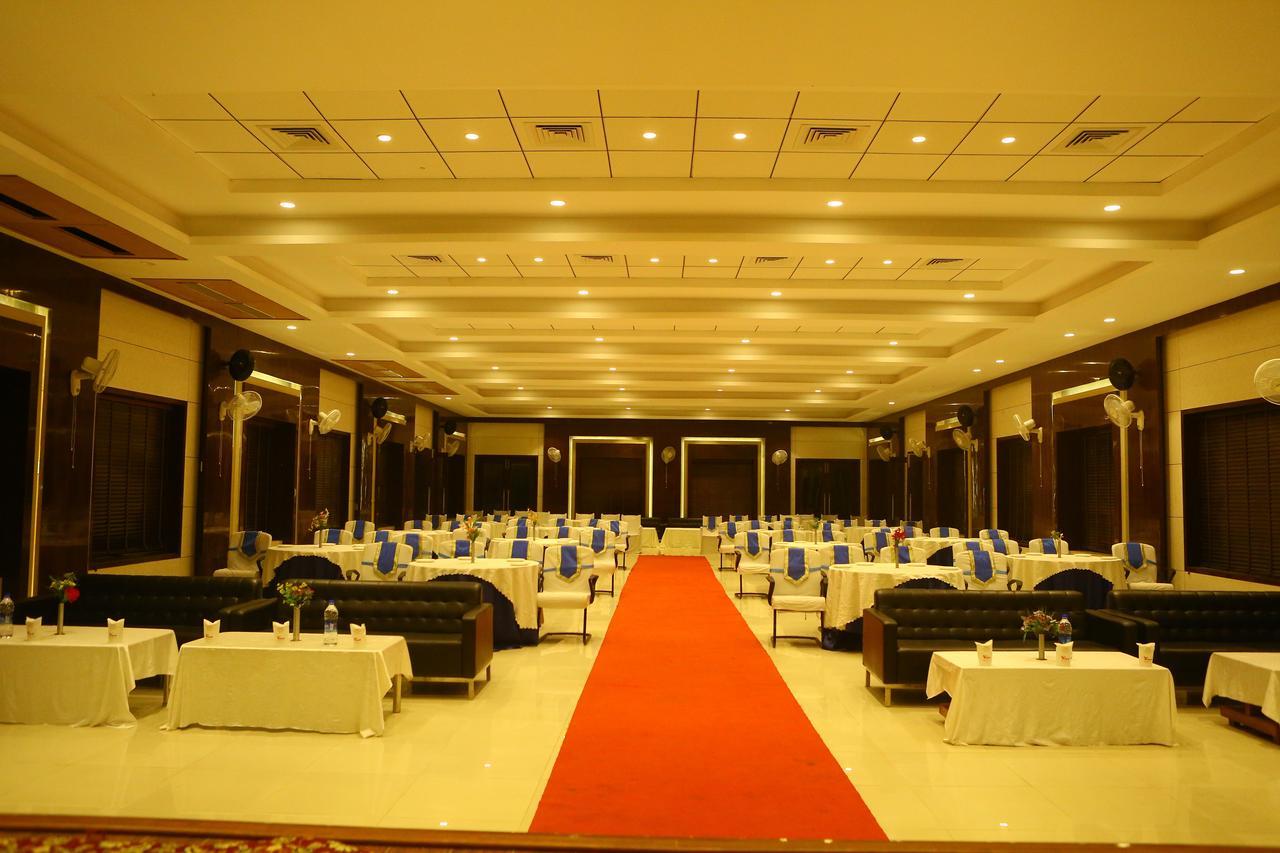 Hotel Deepali Sāgar Exterior foto