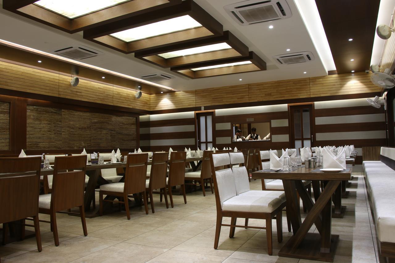 Hotel Deepali Sāgar Exterior foto