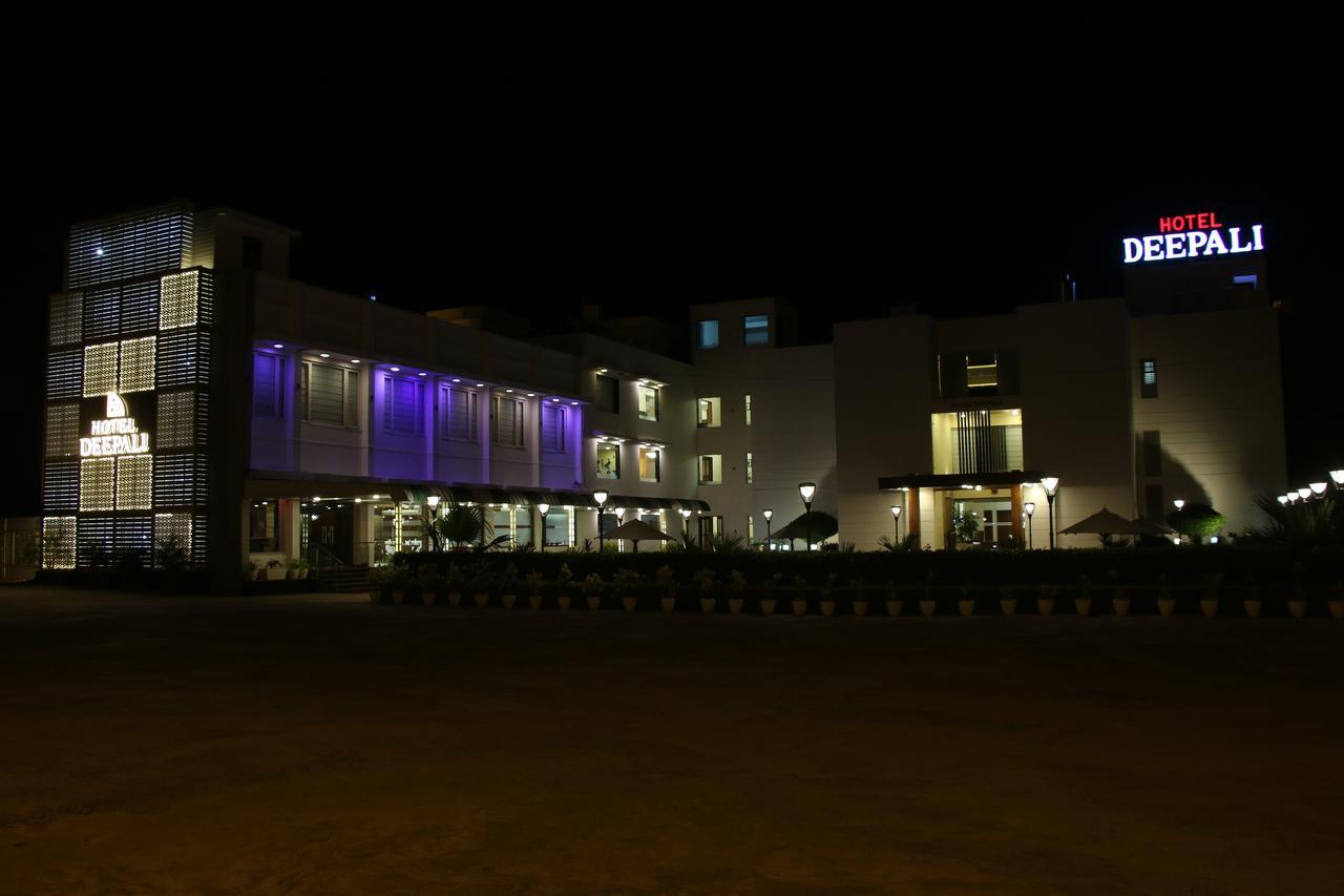 Hotel Deepali Sāgar Exterior foto
